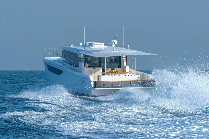  Yacht Photos Pics Luxury SilverCAT 46LUX yacht cruising on open sea, 2026 model.