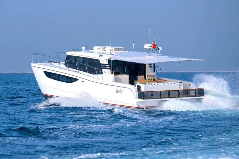  Yacht Photos Pics Luxury SilverCAT 46LUX yacht cruising on open sea, 2026 model.