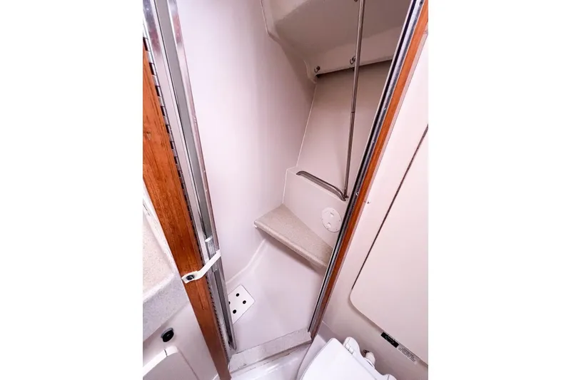 Just Cause Yacht Photos Pics Shower area