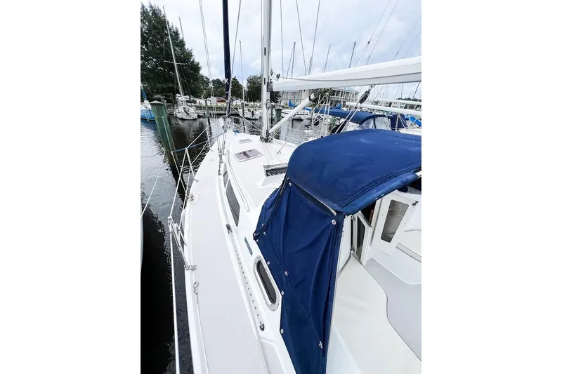 Just Cause Yacht Photos Pics Port side deck area and dodger