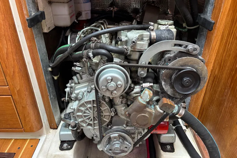 Just Cause Yacht Photos Pics Universal 35 BC