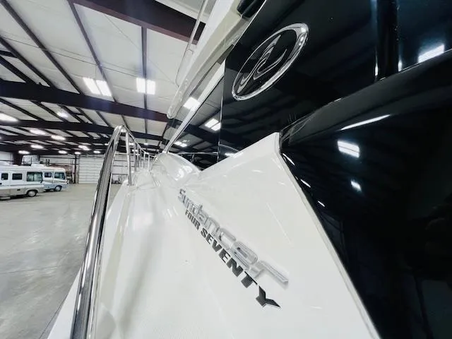  Yacht Photos Pics 2016 Sea Ray 470 Sundancer yacht in indoor storage facility.