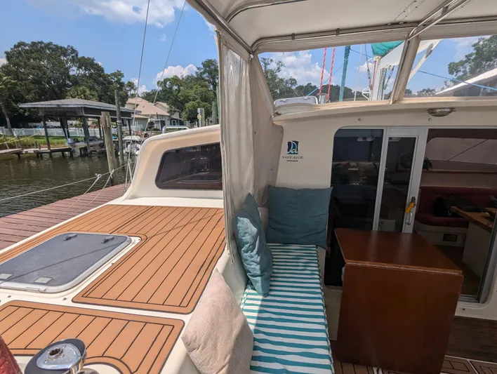 Seaesta Yacht Photos Pics 