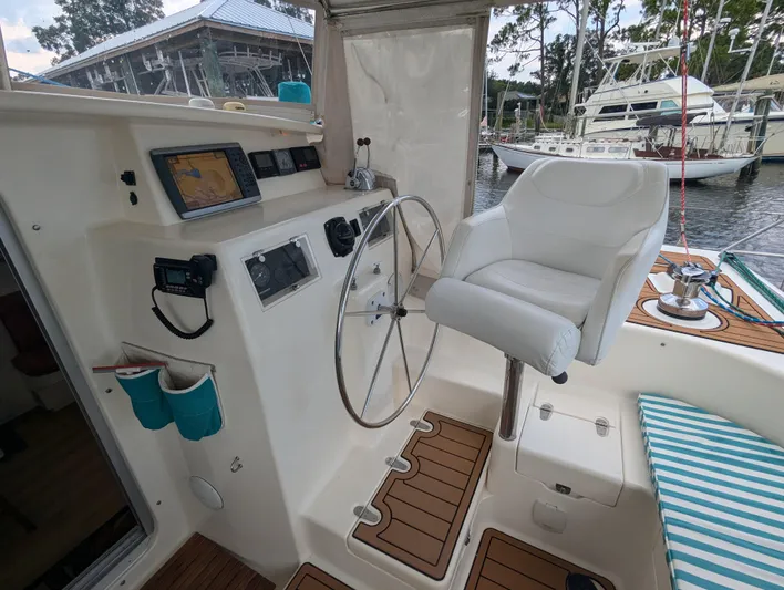 Seaesta Yacht Photos Pics 