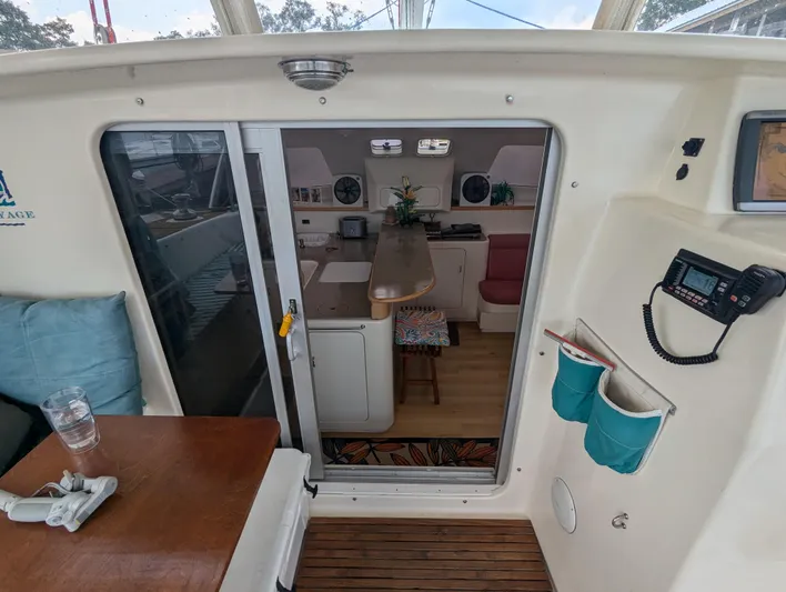 Seaesta Yacht Photos Pics 