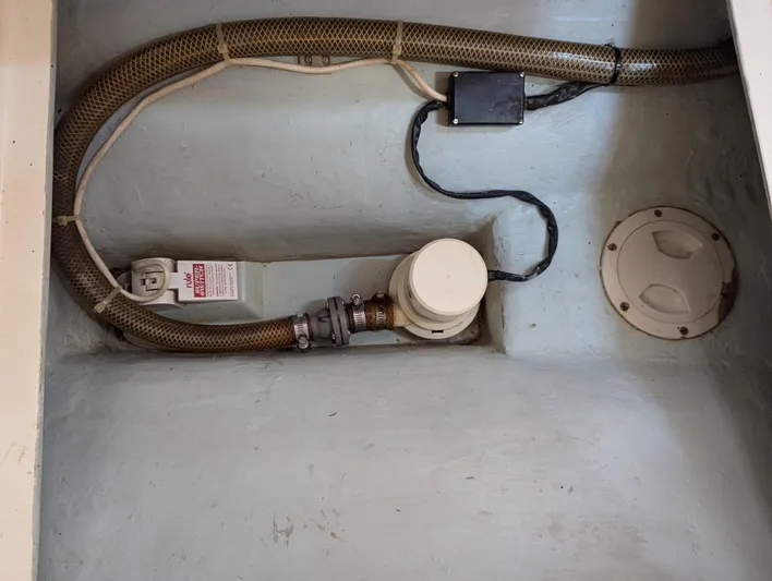 Seaesta Yacht Photos Pics 