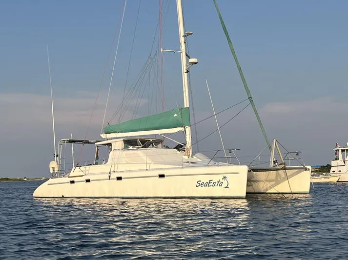 Seaesta Yacht Photos Pics 