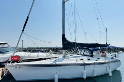 Hunter 37 Legend
