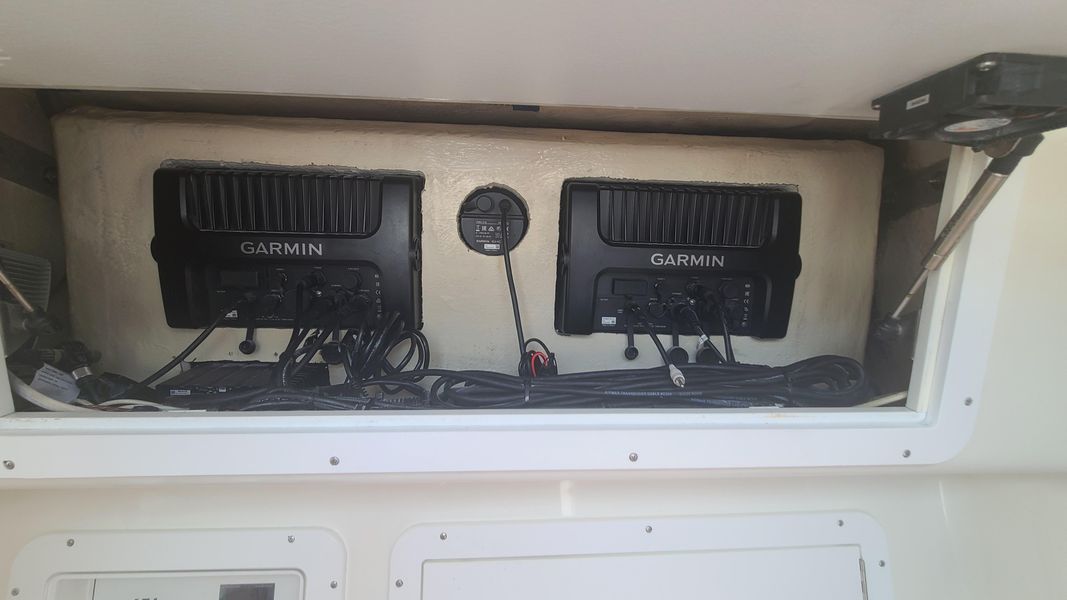 2016 SeaVee 390z Center Console
