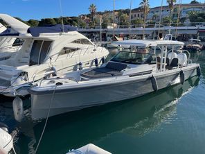 2018 Axopar 37 Sun Top