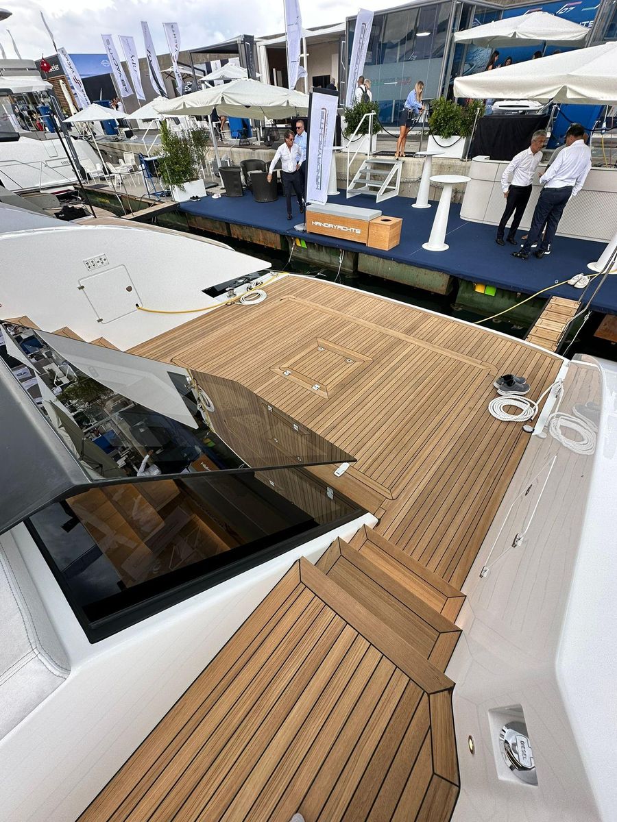 2024 MandaYachts 49 