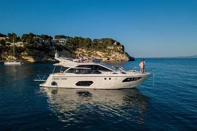 2015 Absolute 56 FLY