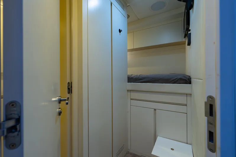 Le Caprice IV Yacht Photos Pics 