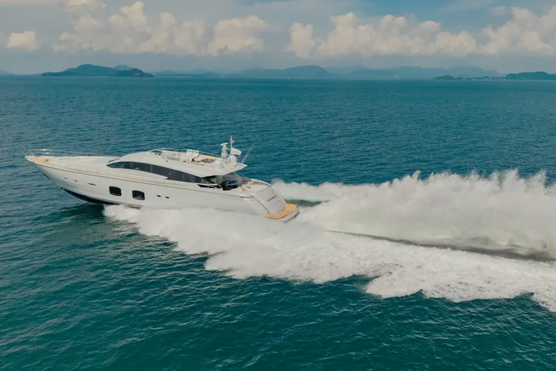 Le Caprice IV Yacht Photos Pics 