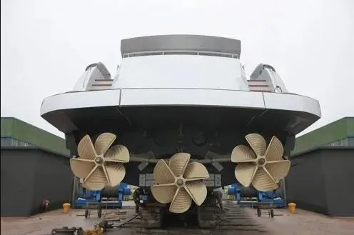 Le Caprice IV Yacht Photos Pics 