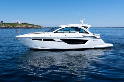 Yacht