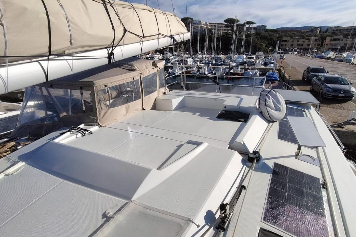 2021 Fountaine Pajot 45 