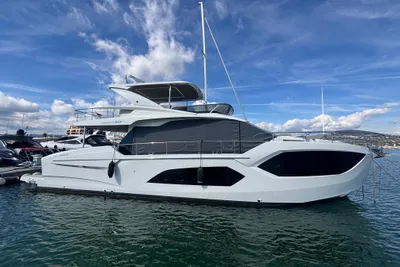 2023 Absolute 60 Fly