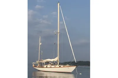 Cheoy Lee Offshore 40