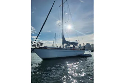 Gulfstar Center Cockpit