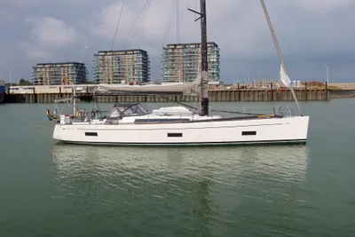 2010 Grand Soleil 54