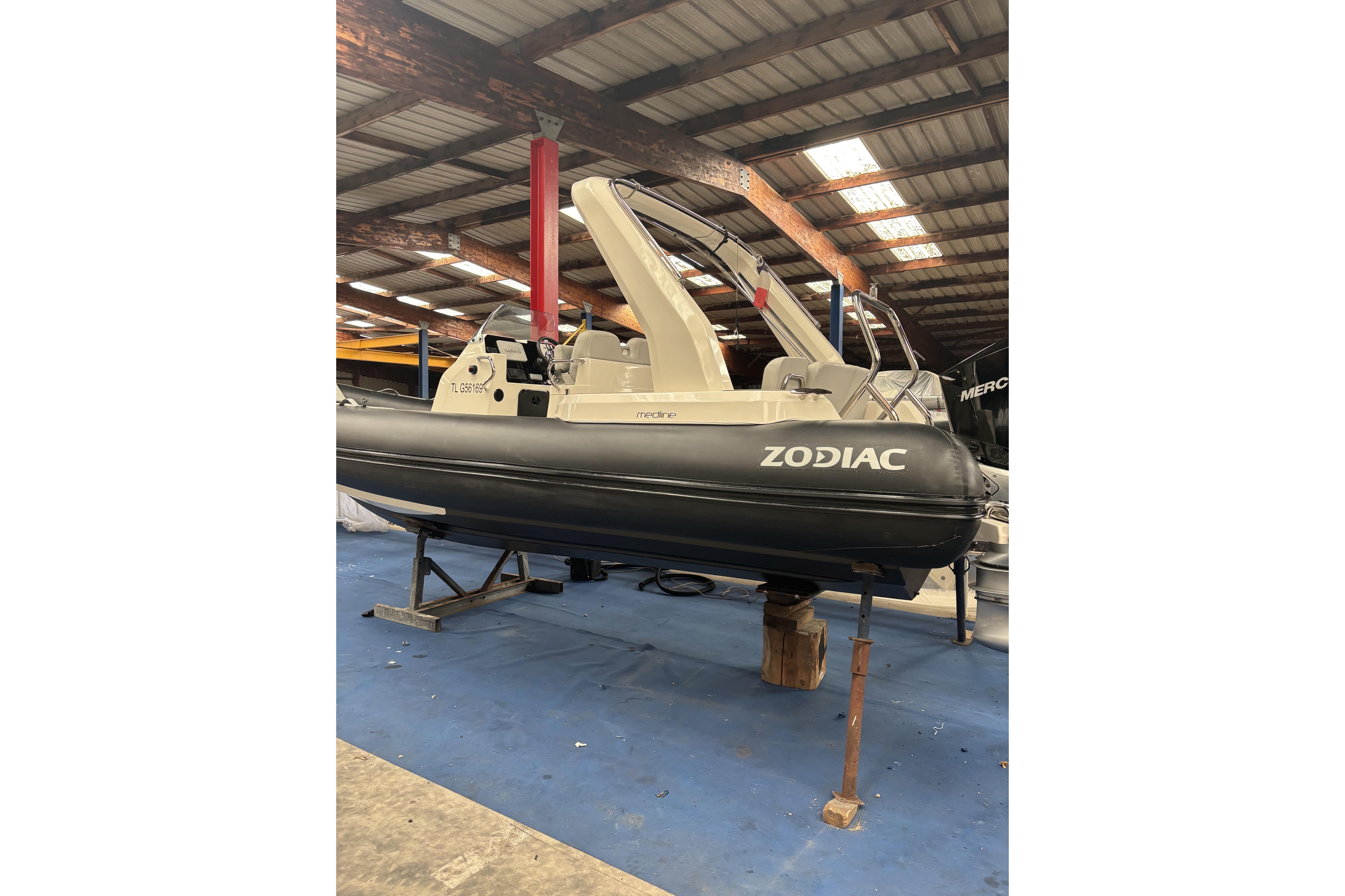 2023 Zodiac Medline 7.5