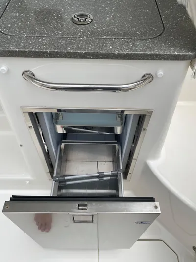 El Fuego Yacht Photos Pics Freezer