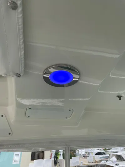 El Fuego Yacht Photos Pics Overhead Blue Lights