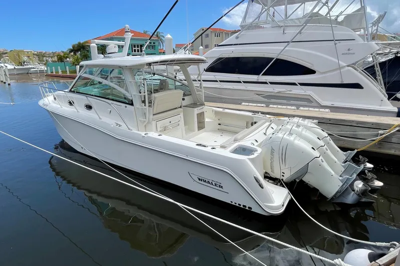 El Fuego Yacht Photos Pics 