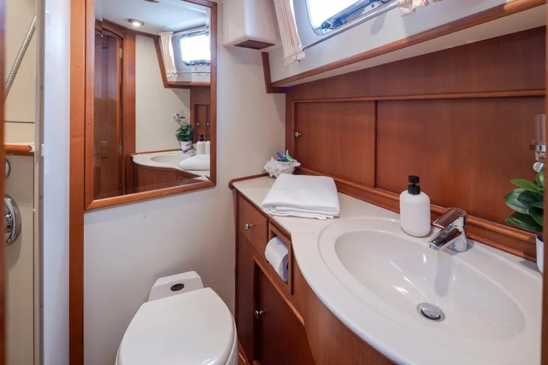 Best Ever (name Reserved) Yacht Photos Pics Master Head