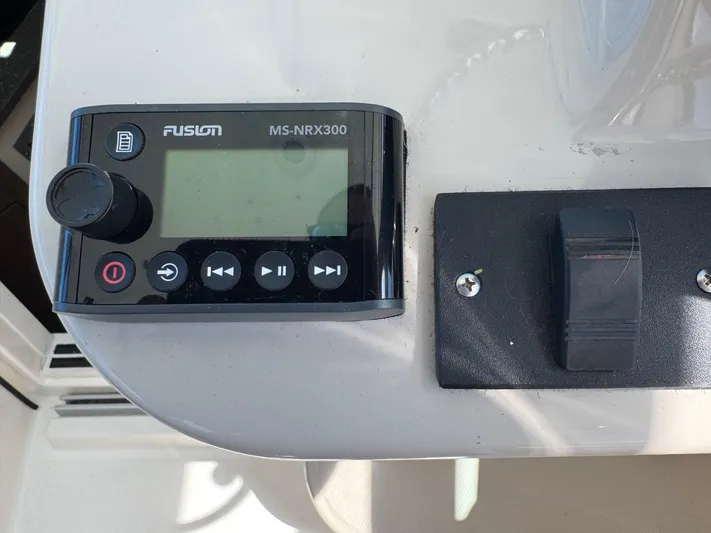  Yacht Photos Pics Fusion MS-NRX300 audio control panel on 2018 Boston Whaler 285 Conquest boat.