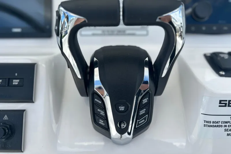  Yacht Photos Pics Throttle control of 2026 Sea Fox 268 Commander boat, featuring modern design and functionality.
