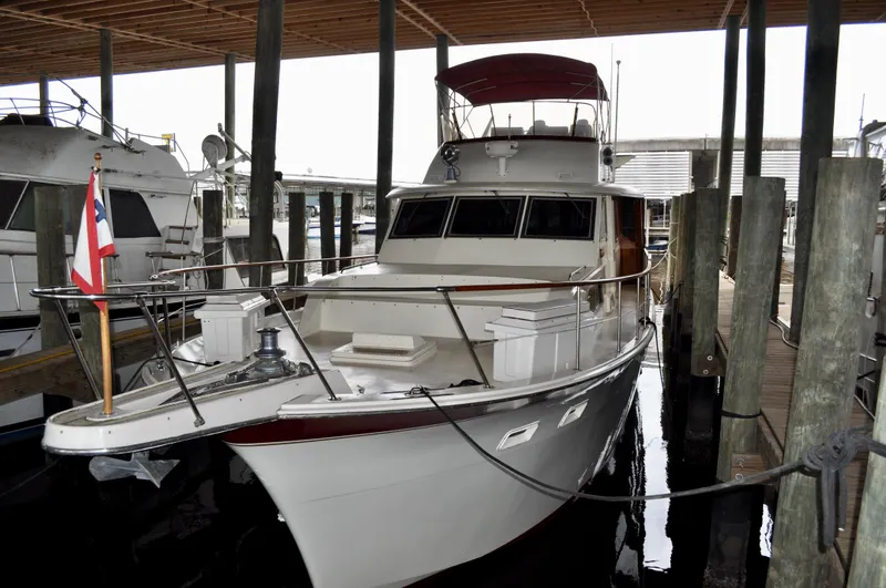 Mad Hatteras Yacht Photos Pics 