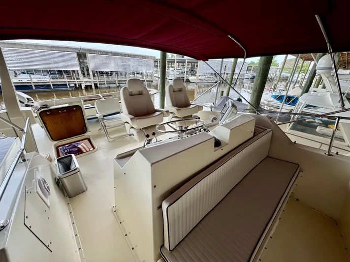 Mad Hatteras Yacht Photos Pics 