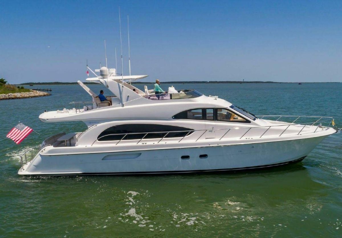 2006 Hatteras 64 