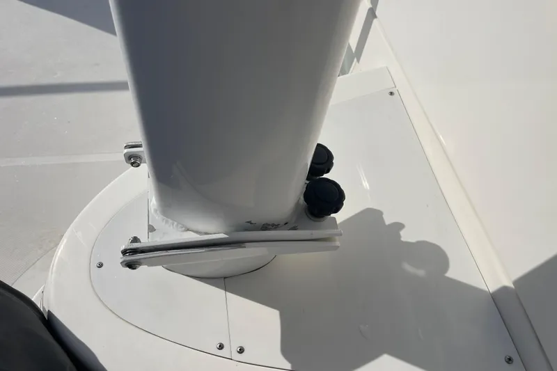 Spray Yacht Photos Pics Close-up of Nordic Tug 39 boat component, 2015 model, featuring a sturdy metal structure.