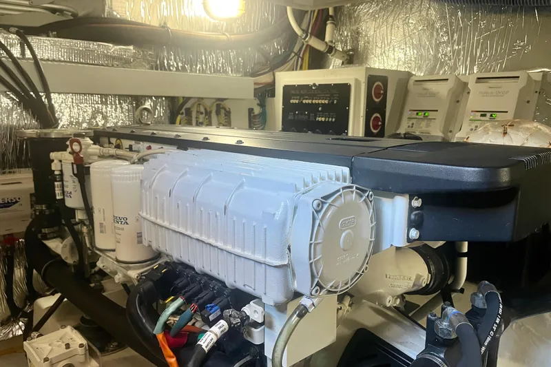 Chassan Yacht Photos Pics Engine room of 2016 Cruisers Yachts 45 Cantius, featuring Volvo Penta components.