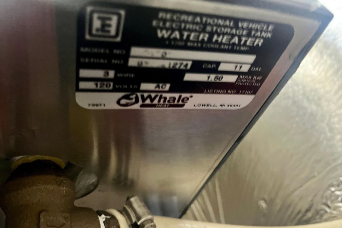 2016 Cruisers Yachts 45 