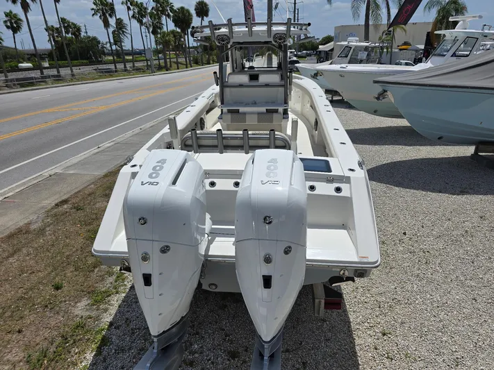 Dealer Demo! 32 #40 Yacht Photos Pics 