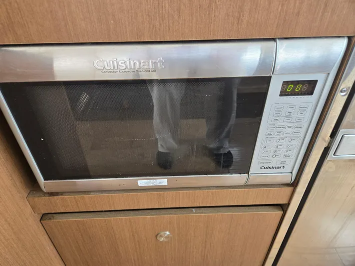 Precious Time Yacht Photos Pics Cuisinart microwave in 2017 Sea Ray Sundancer 400 yacht kitchen.