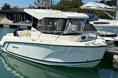 2022 Quicksilver Pilothouse 625