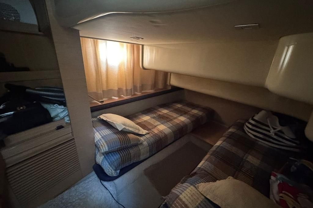 2008 Azimut 42 