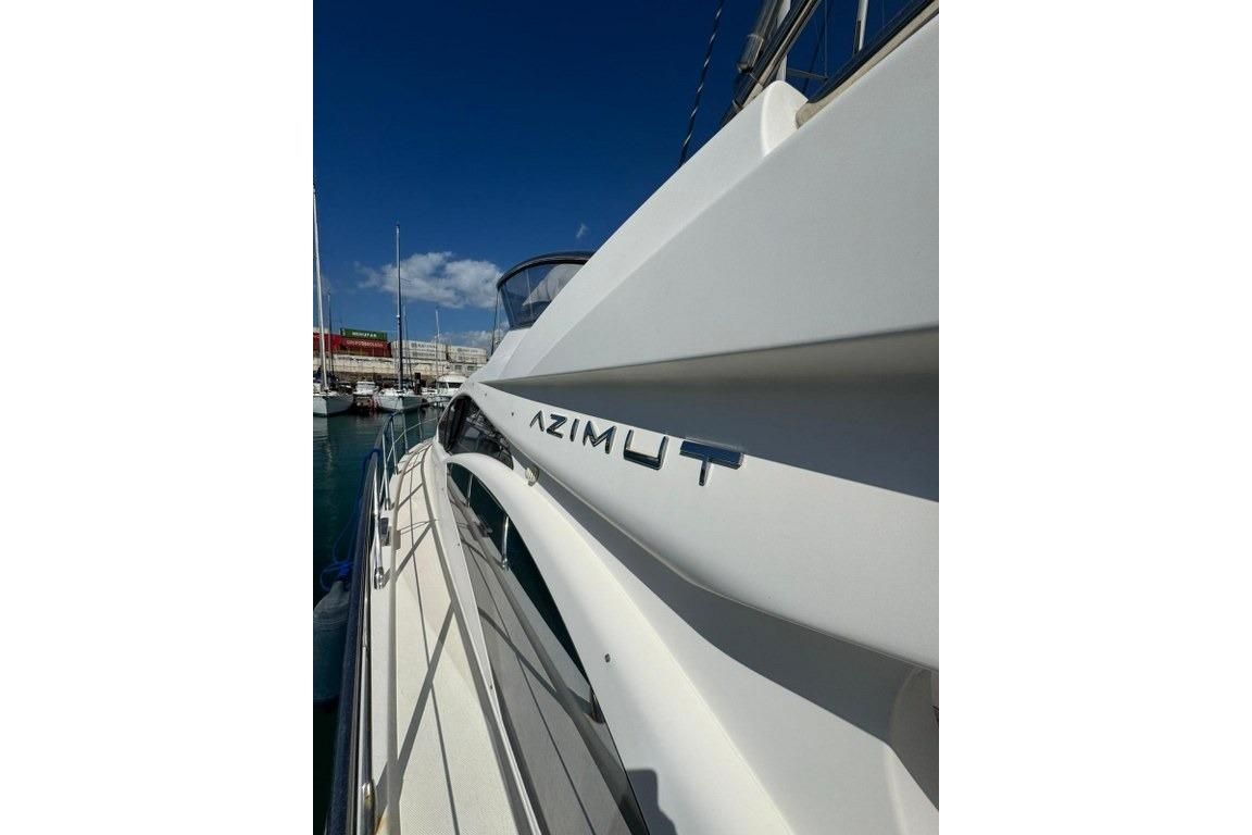 2008 Azimut 42 