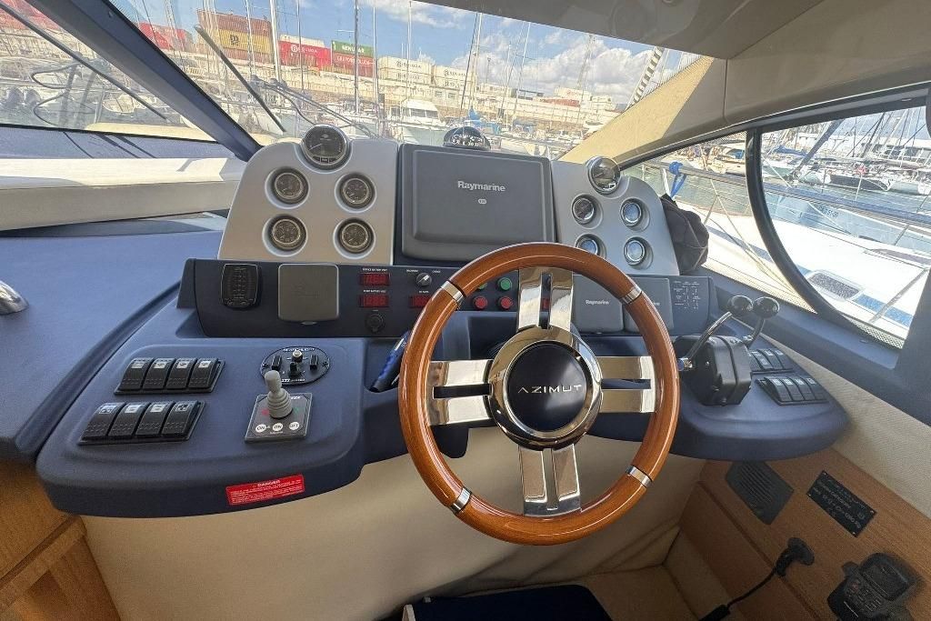 2008 Azimut 42 