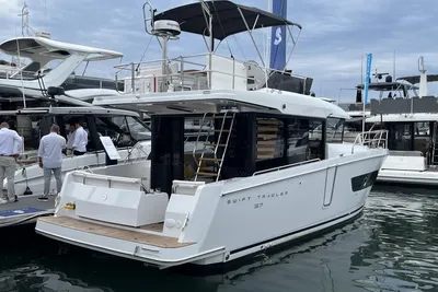 2026 Beneteau Swift Trawler 37 Fly