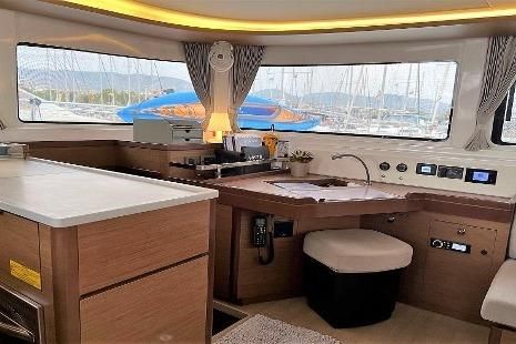 2020 Lagoon 45 