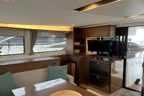  Yacht Photos Pics Interior of 2020 Lagoon 46 yacht, featuring modern design and luxurious amenities.