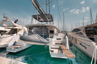 Yacht