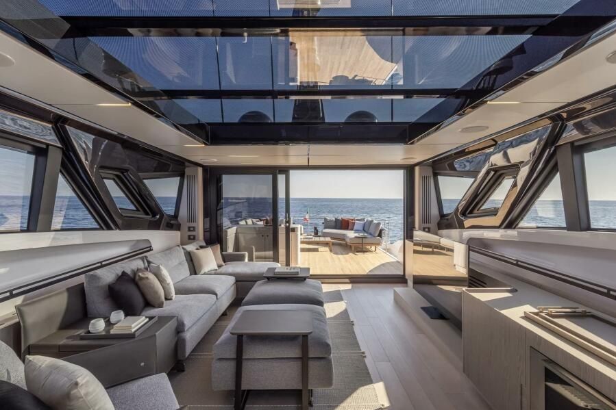 2022 Ferretti Yachts 100 