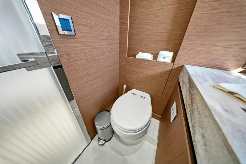 Charlotte Yacht Photos Pics 2023 Prestige X70 'Charlotte'